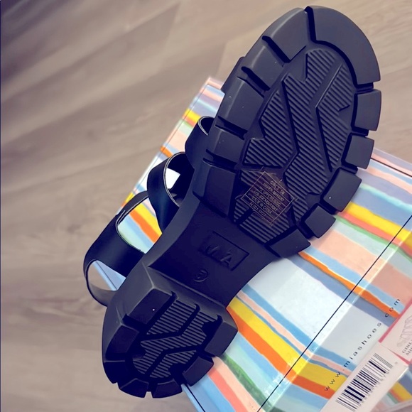 MIA Kids Girls 6 M / 5 M Black Havian Malta Leather Strap Buckle/Self Closure - Picture 6 of 11